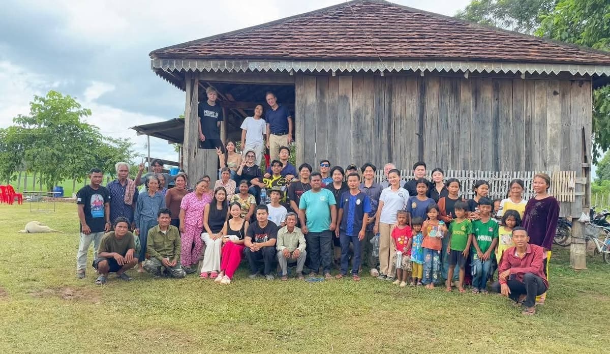 Children learning with technology